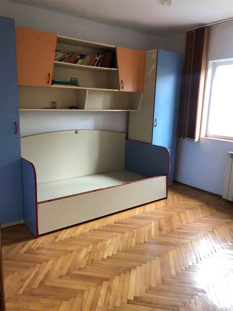 2 camere , decomandat , Soarelui