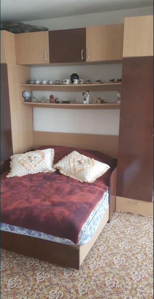 Apartament cu 2 camere cu centrala propie in bloc anvelopat