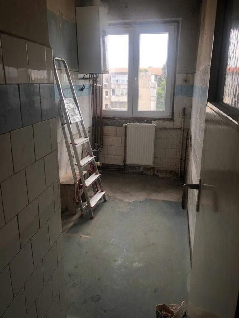 Apartament cu 3 camere cu centrala propie linga Piata Doinei