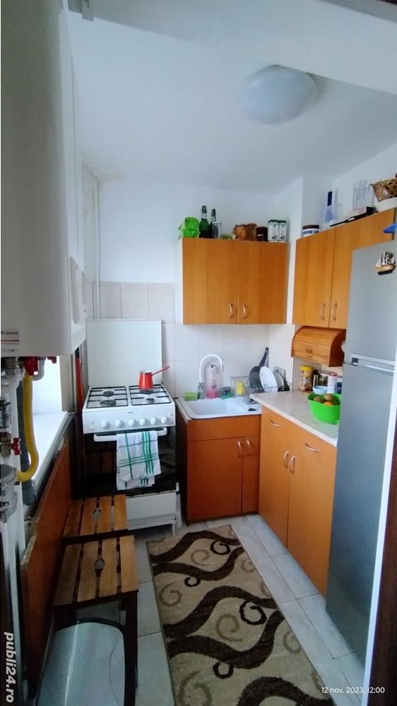 Apartament cu 2 camere cu centrala propie linga Scoala