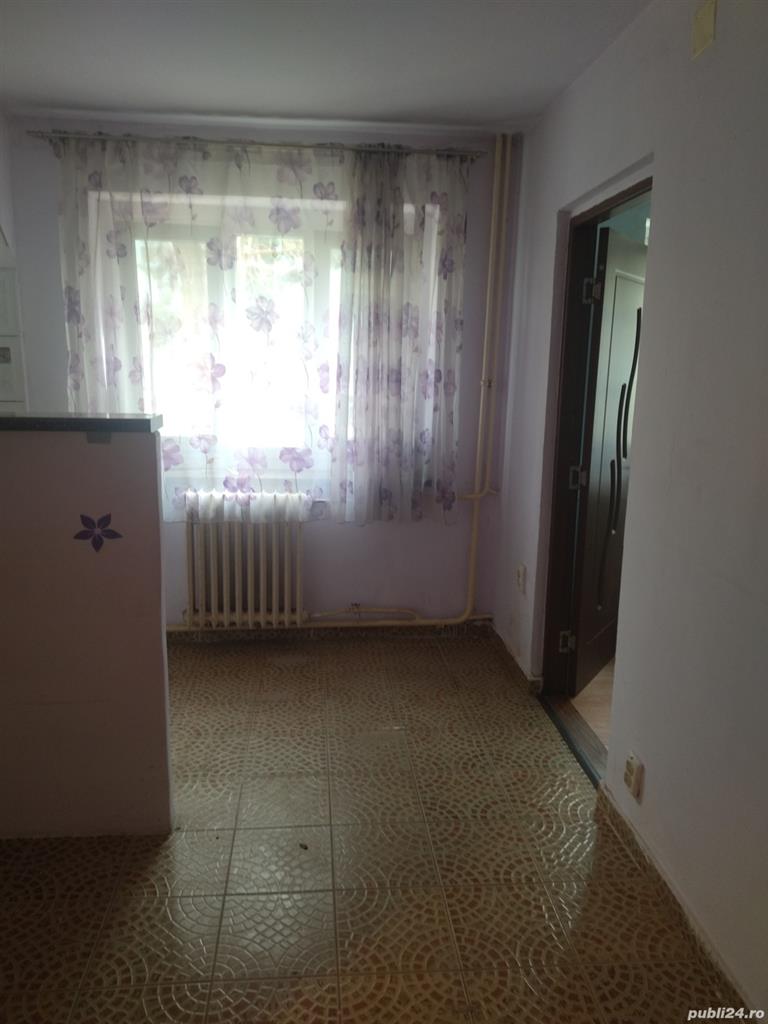 Apartament 2 camere linga Piata Doina