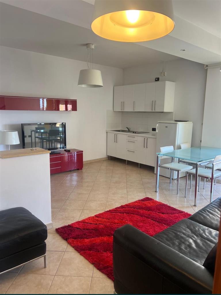 Apartament cu 2 camere, mobilat și utilat în bloc nou