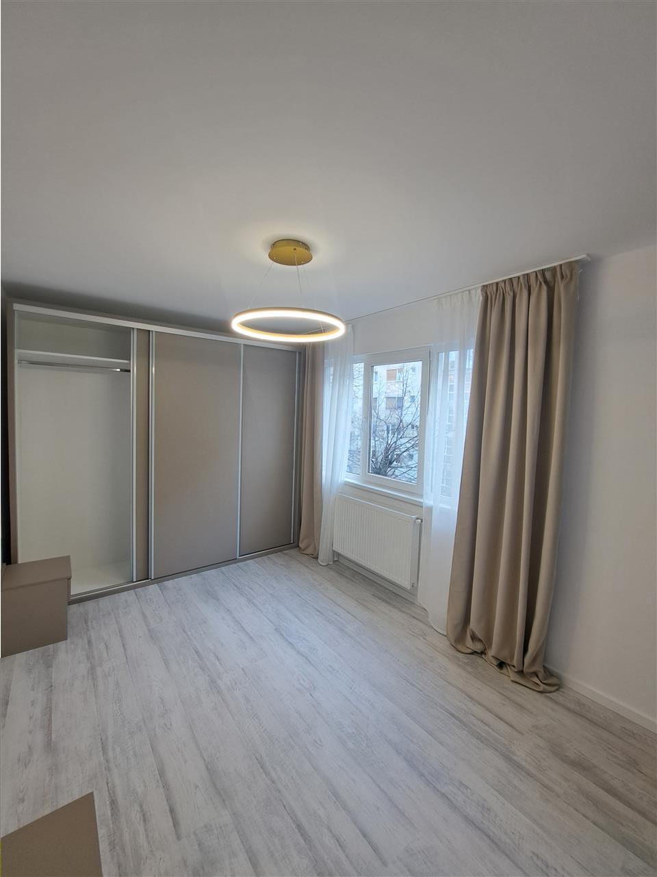 3 CAMERE, RECENT RENOVAT, MOBILAT SI UTILAT, CIRCUMVALATIUNII!