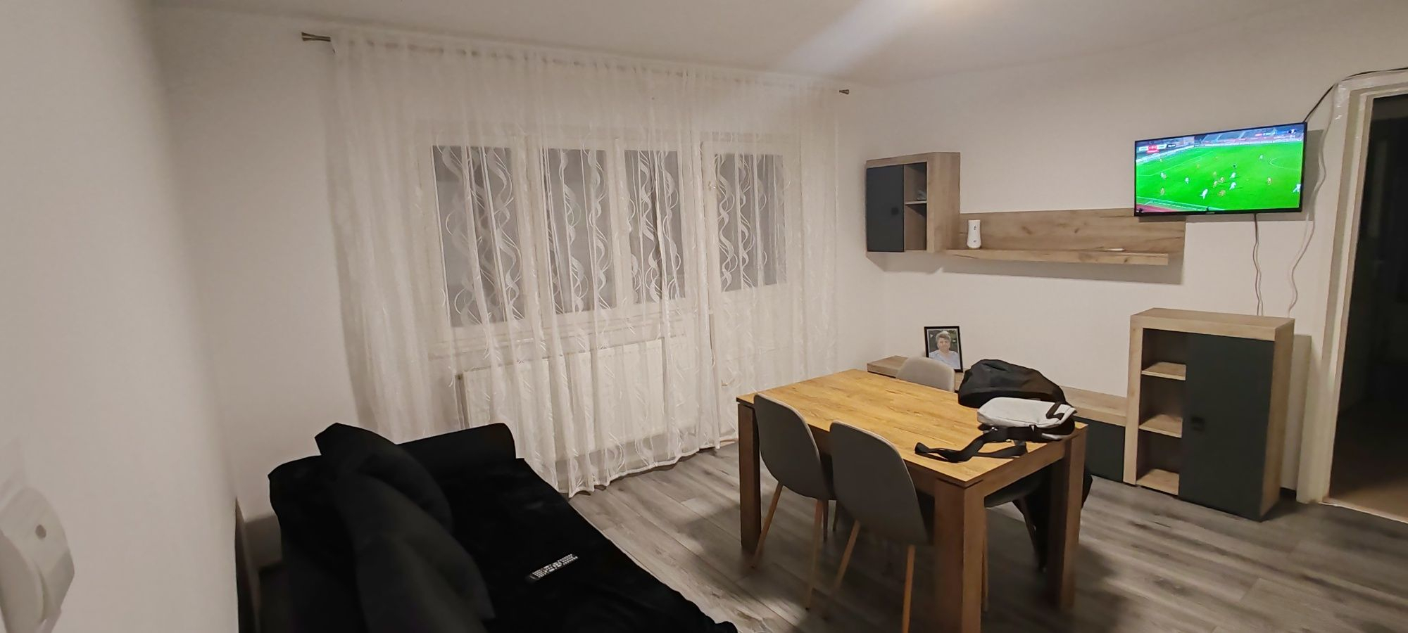 Apartament cu 2 camere cu 2 balcoane