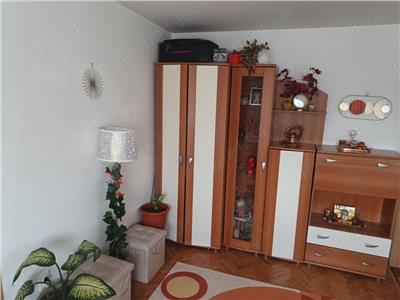 Apartament cu 2 camere aproape de Kaufland-Resitei